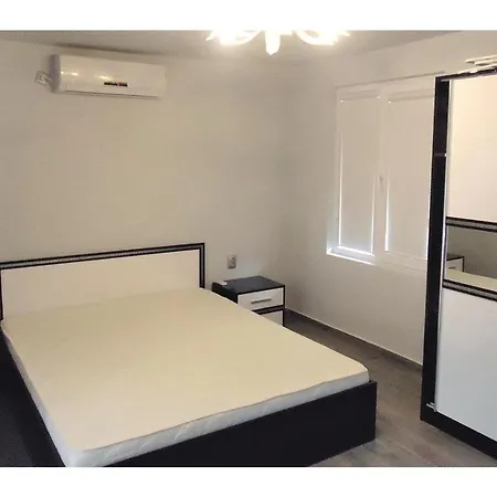 Four-bedroom Holiday In Slanchev Briag 펜션
